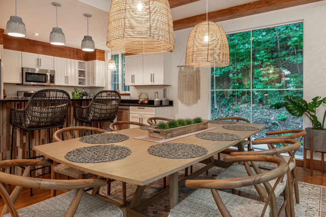 Global Sophistication by Stratton Design Group