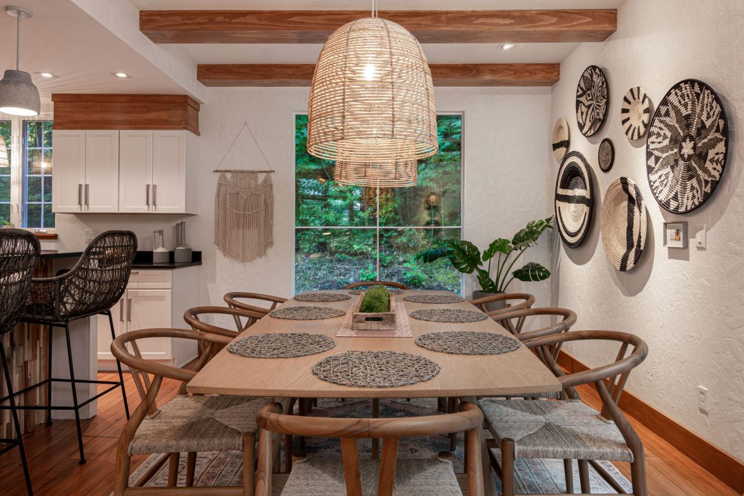 Global Sophistication by Stratton Design Group